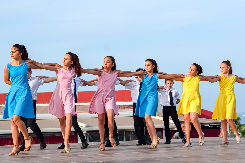 dance-4247659_1920